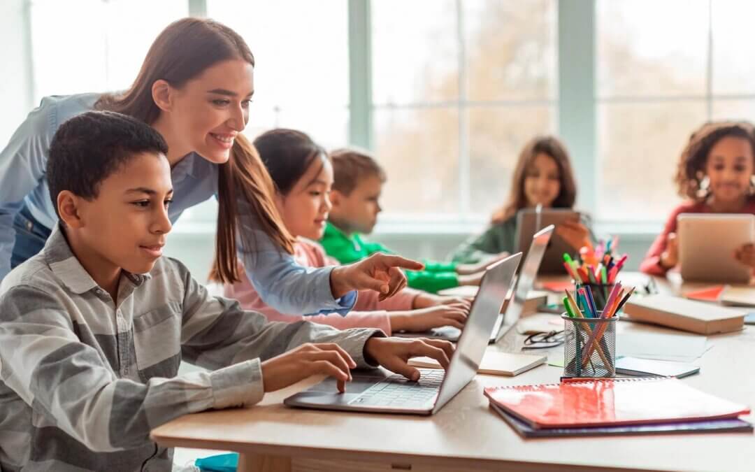 IA na escola: como fazer uso da inteligência artificial na sala de aula